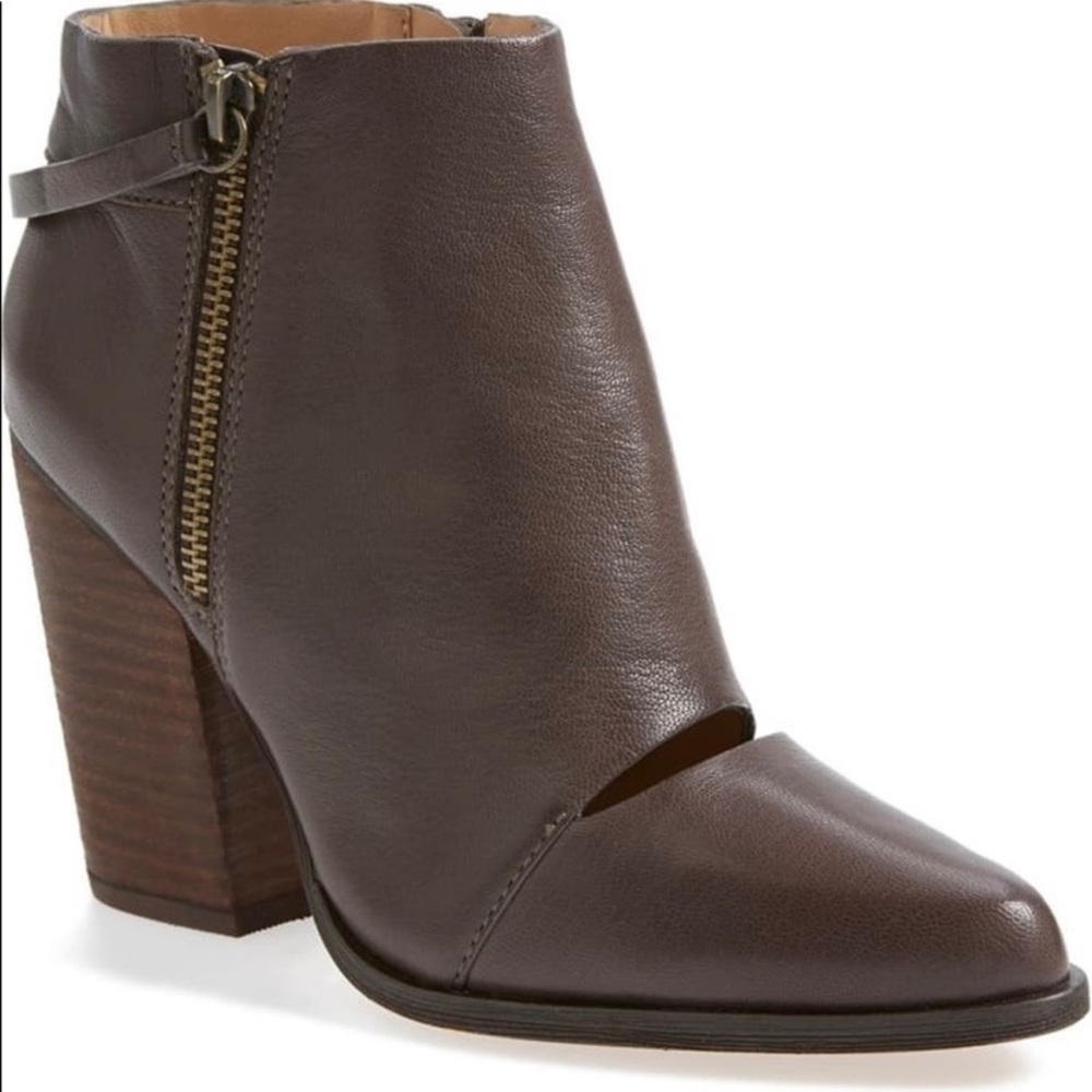 Joes leather zipper booties/ankle boots brown 39, like new